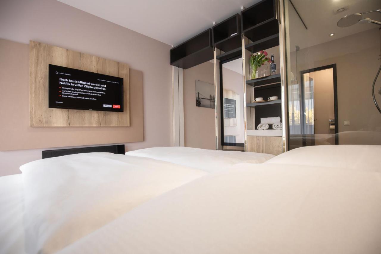 24Seven Hotel Швабах Экстерьер фото